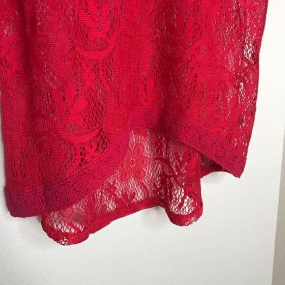 belle Du Jour Lace Crocheted Red Top - Picture 7 of 8